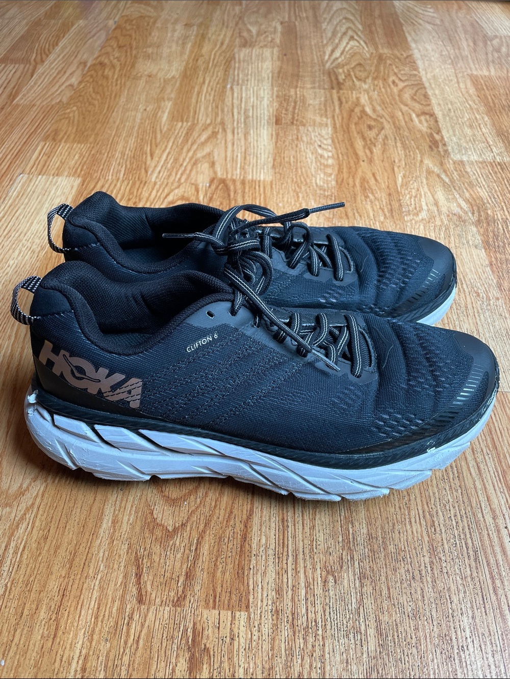 Hoka Clifton 6